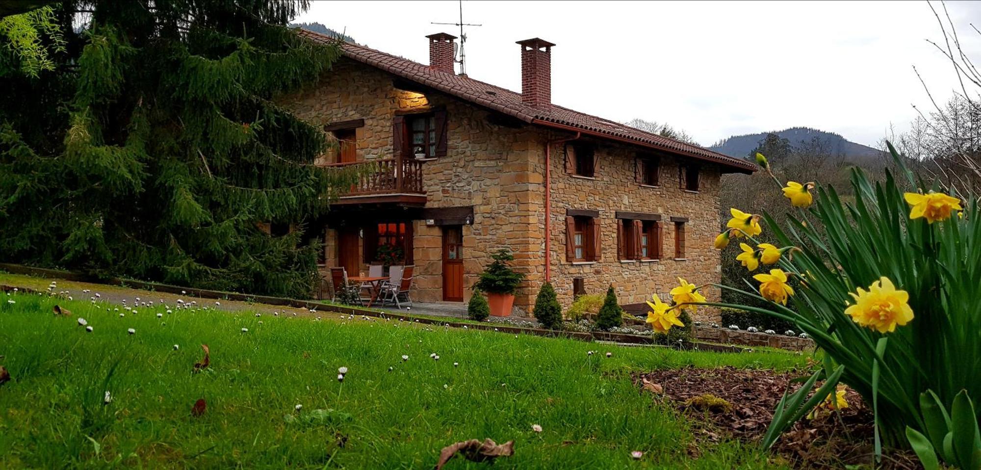 Muxika Agroturismo Iberreko Errota מראה חיצוני תמונה